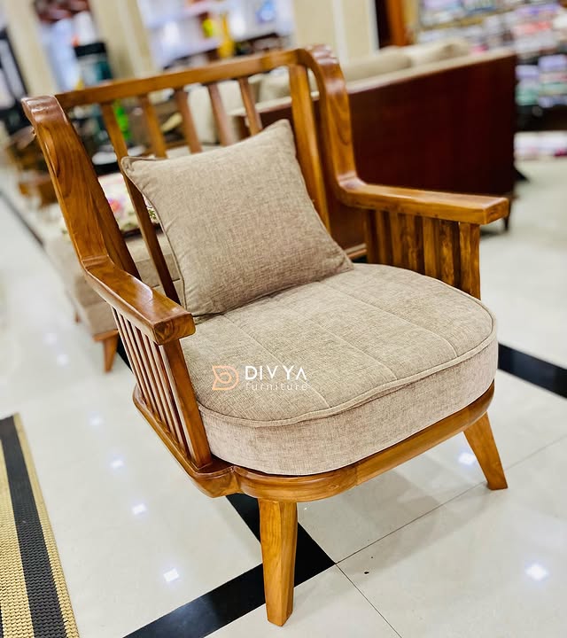 Classic Dining Table Set