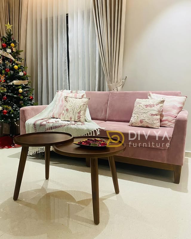 Classic Dining Table Set